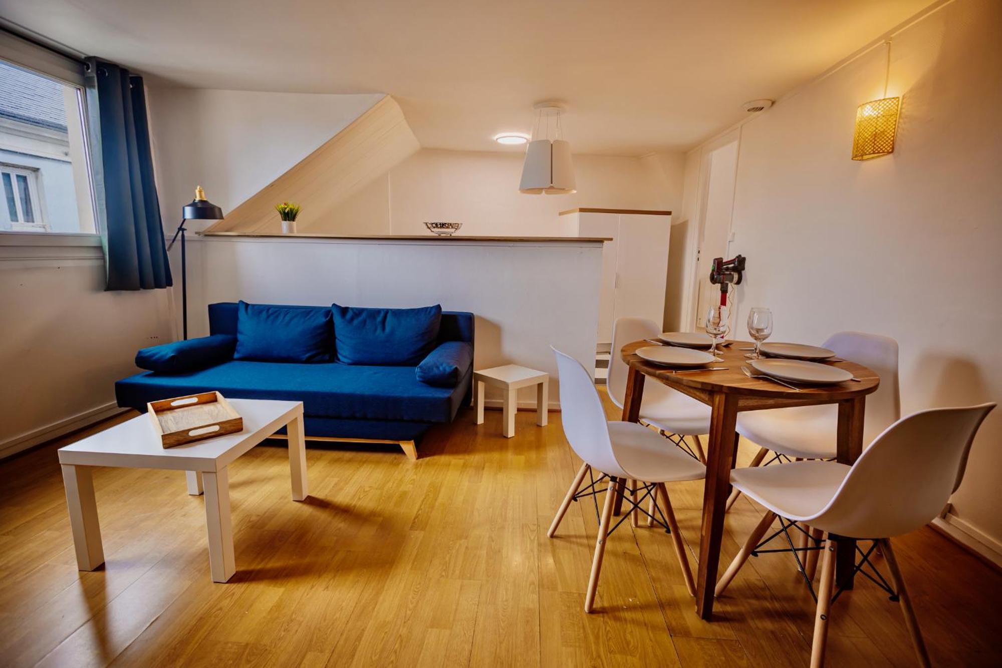 A Babord - 400m, 4 Personnes, Appartement *